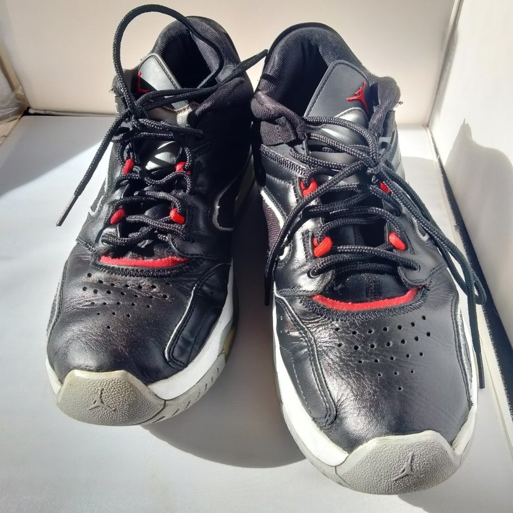 NIKE AIR JORDAN Point Lane Black Cement White Red Sneakers CZ4166-010 10 *READ*